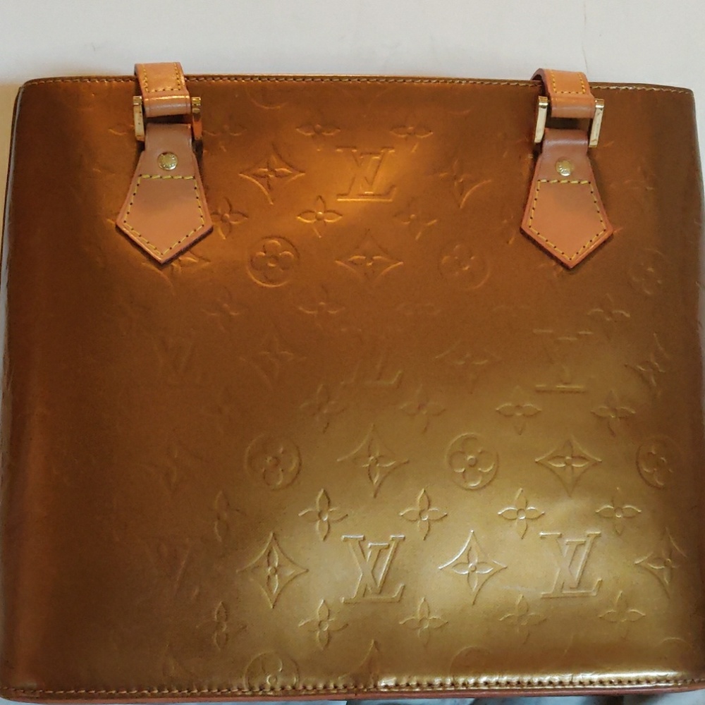 Adorable handbag
